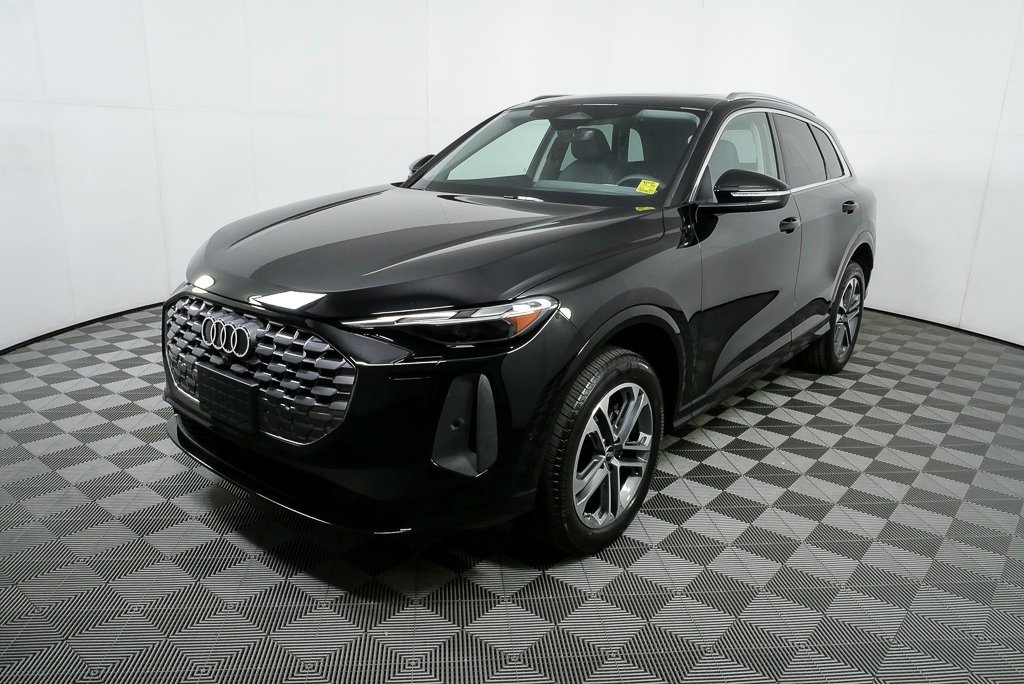 Certified 2025 Audi Q5 Premium w/ Convenience Package image 26