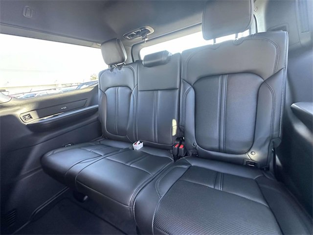 New 2025 Jeep Wagoneer 4WD image 16