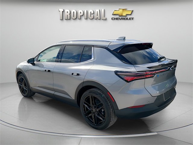 New 2026 Chevrolet Equinox EV LT image 3