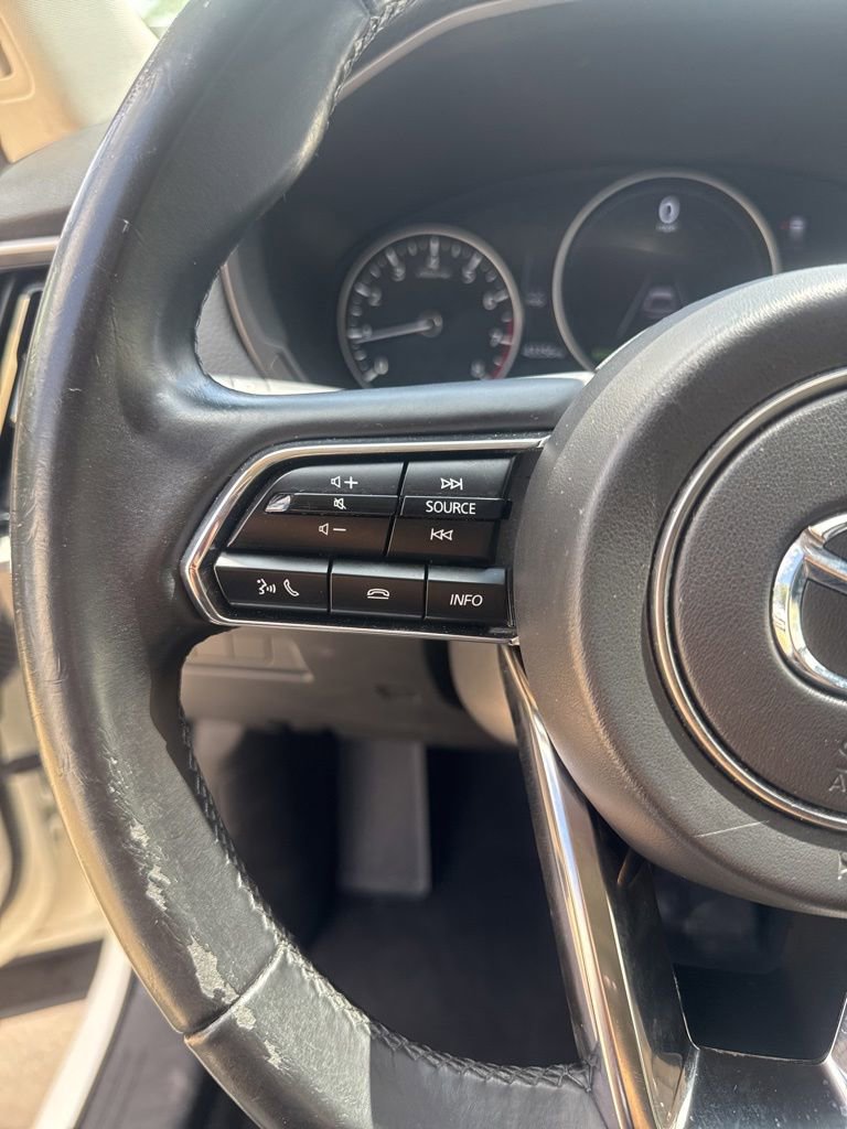 Certified 2025 MAZDA CX-70 3.3 Turbo w/ Preferred Package AWD/4WD image 11