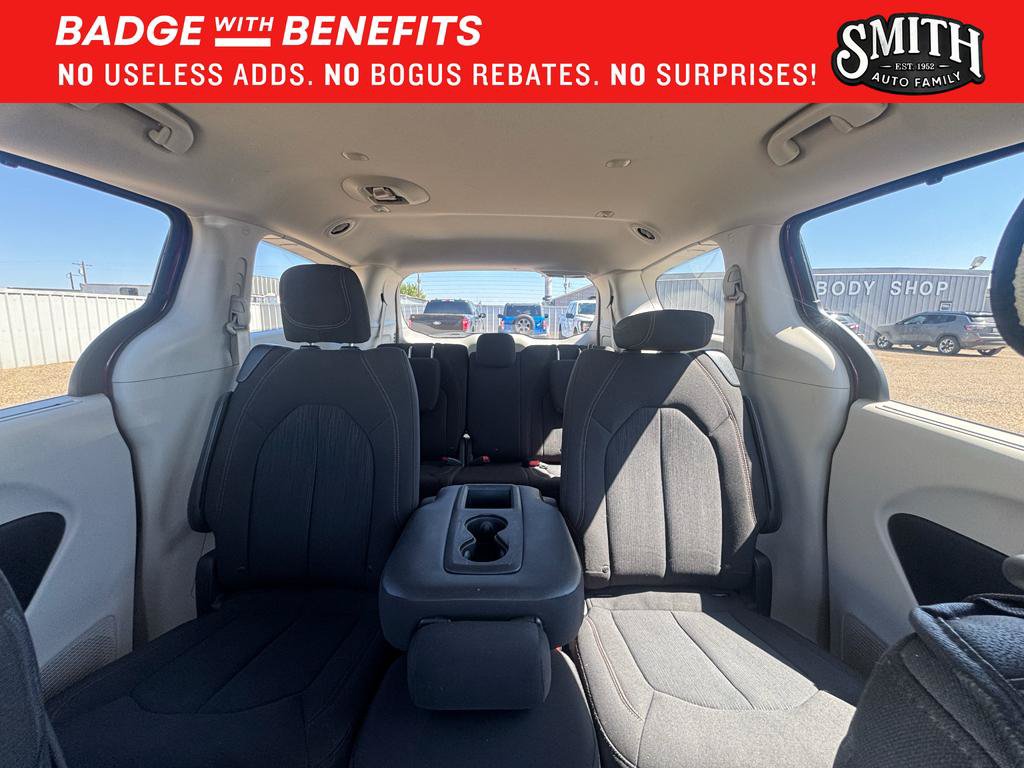 Used 2018 Chrysler Pacifica Touring Plus FWD image 19