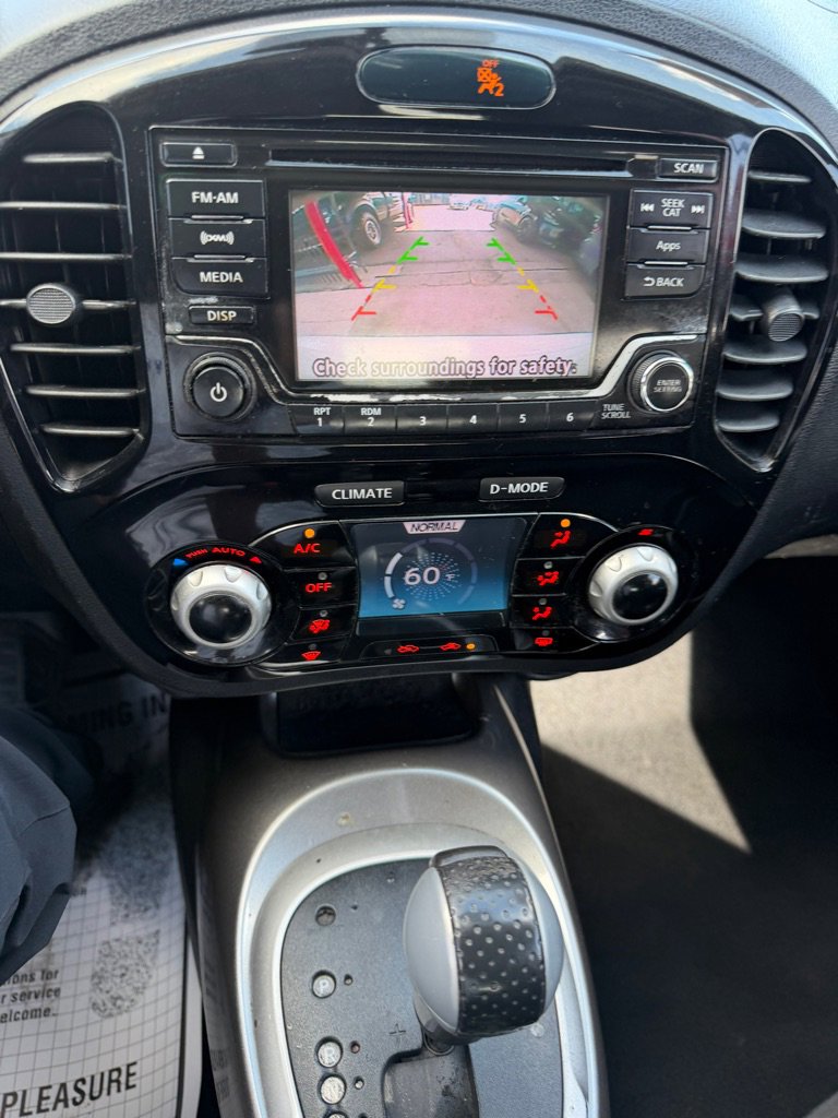 Used 2016 Nissan Juke SV FWD image 12