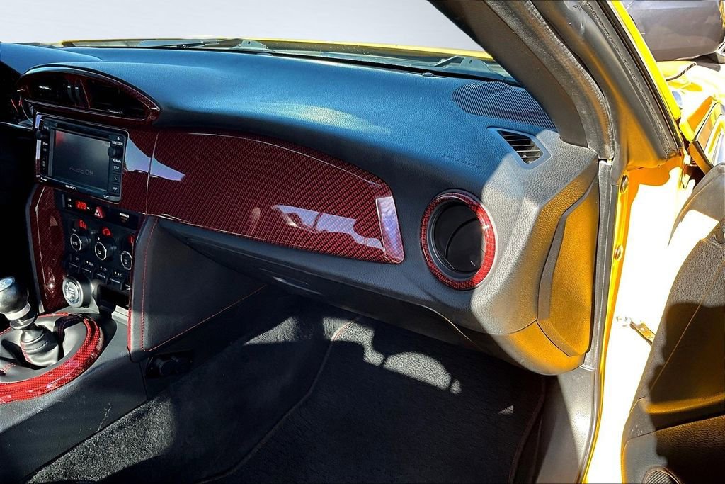 Used 2015 Scion FR-S Release Series 1.0 image 16