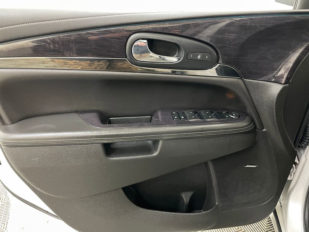 Used 2016 Buick Enclave Leather w/ Trailering Package FWD image 25