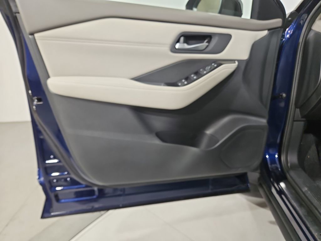 New 2026 Nissan Rogue SV image 11