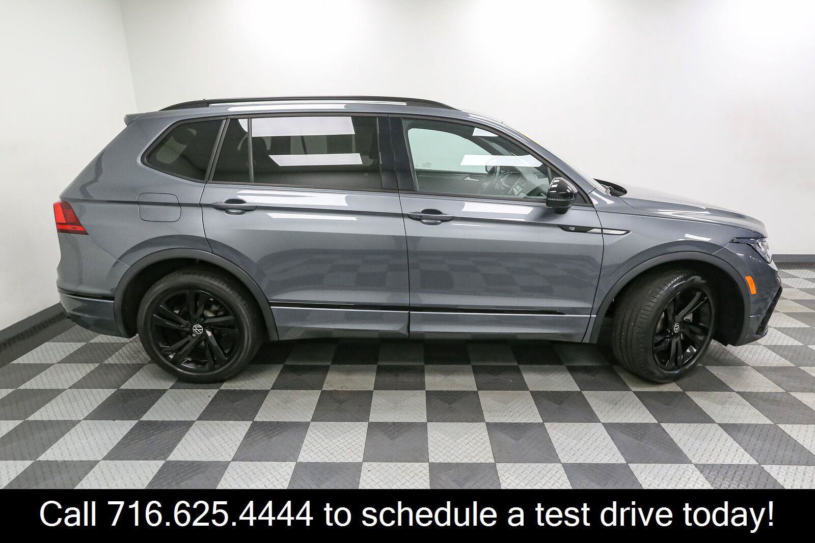 Certified 2024 Volkswagen Tiguan SE R-Line FWD image 9