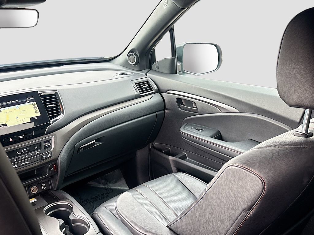 Used 2023 Honda Passport TrailSport image 24