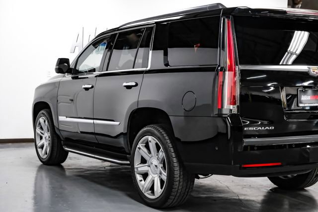 Used 2018 Cadillac Escalade Luxury image 13
