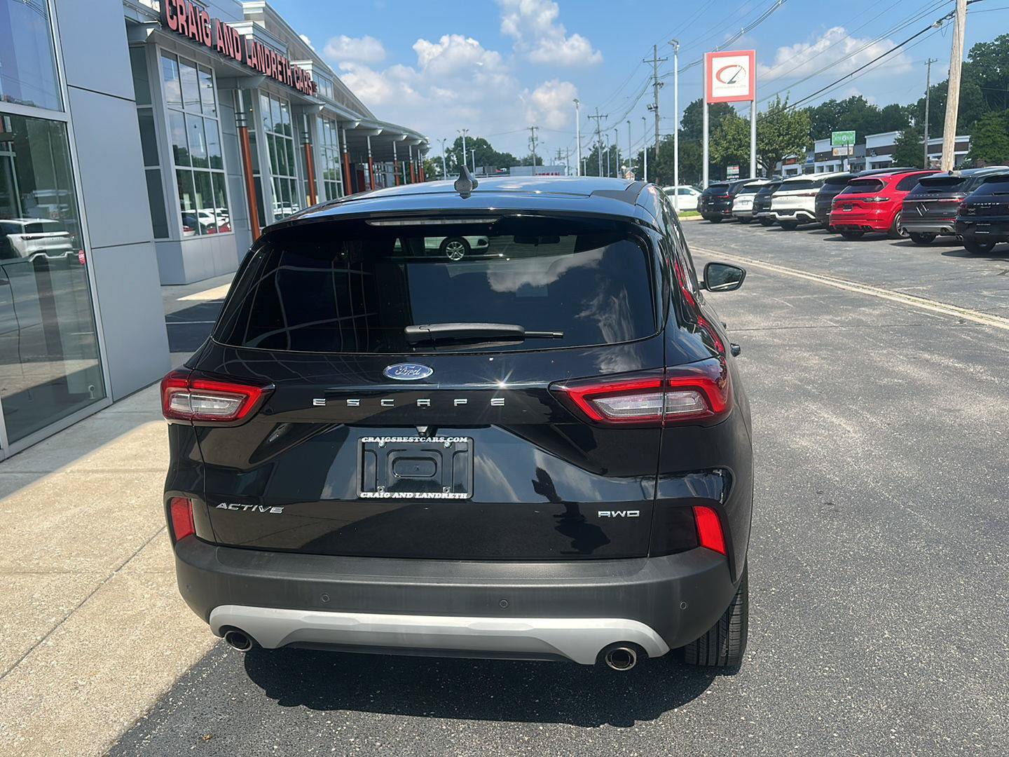 Used 2023 Ford Escape Active w/ Tech Pack #1 AWD/4WD image 4