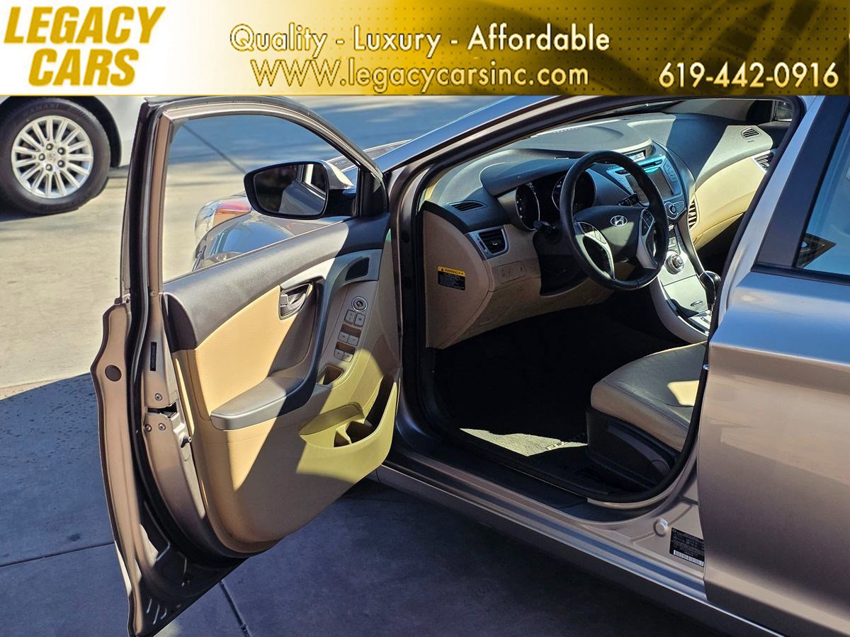 Used 2012 Hyundai Elantra Limited w/ Technology Pkg 5 image 46