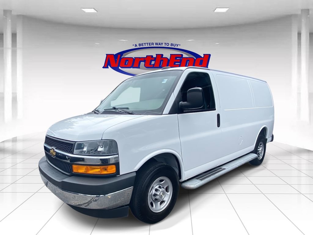 Used 2023 Chevrolet Express 2500 w/ Driver Convenience Package image 3