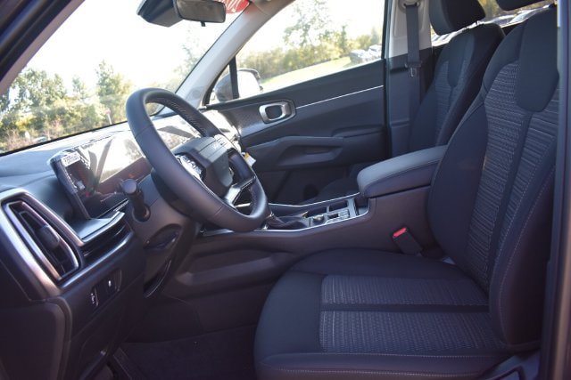 New 2026 Kia Sorento LX FWD image 22