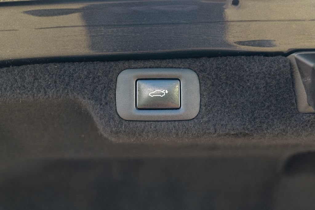 Used 2024 Lexus LS 500 AWD w/ Interior Upgrade Package image 65