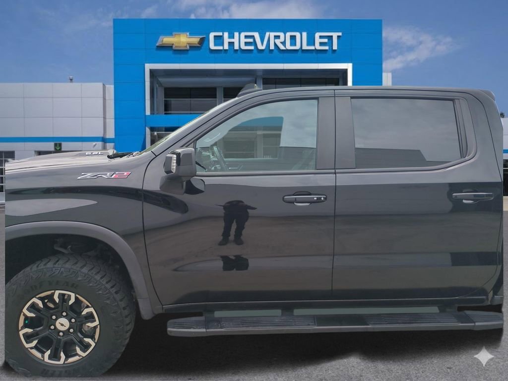 Used 2023 Chevrolet Silverado 1500 ZR2 AWD/4WD image 13