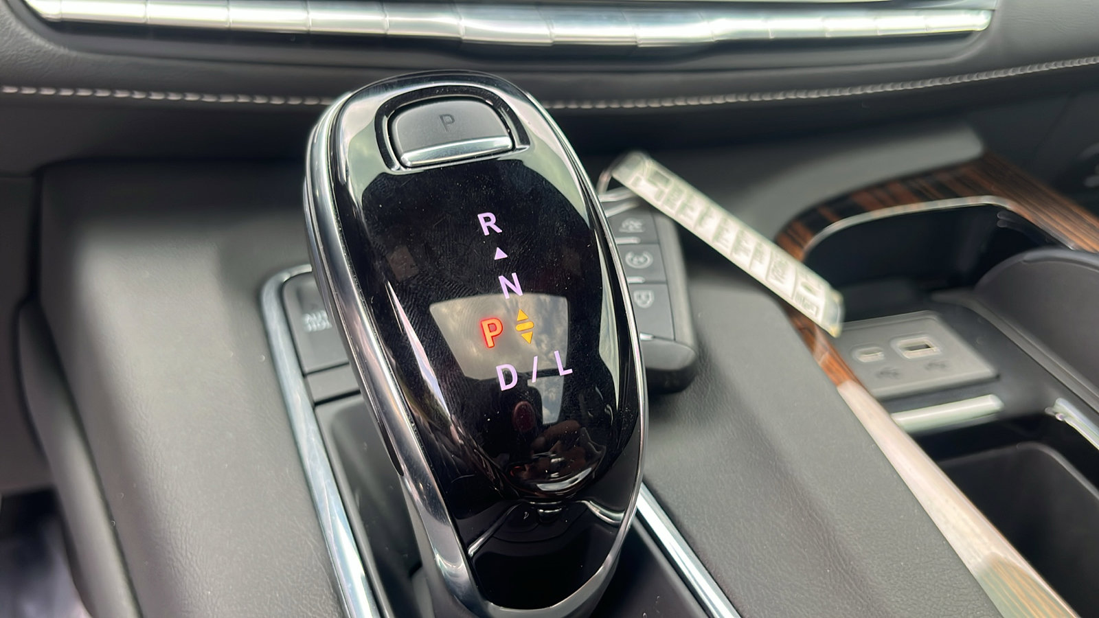 New 2024 Cadillac Escalade Premium Luxury image 32