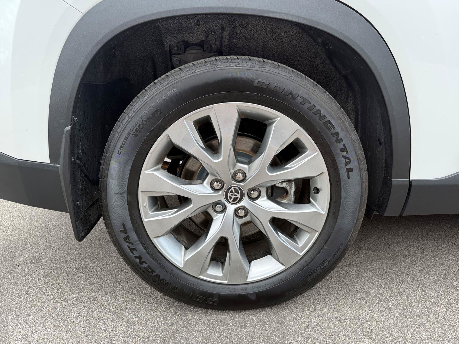 Used 2025 Toyota Grand Highlander AWD Hybrid image 32