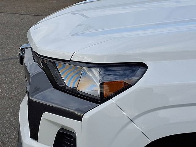 Used 2026 Chevrolet Colorado LT RWD image 25