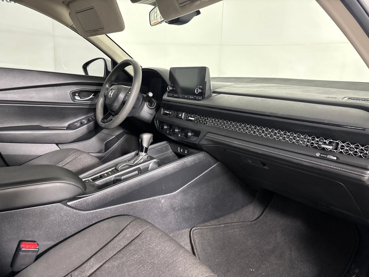 Used 2023 Honda Accord EX image 29