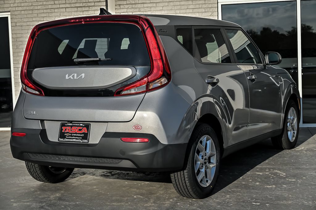 Used 2022 Kia Soul LX w/ Technology Package FWD image 10
