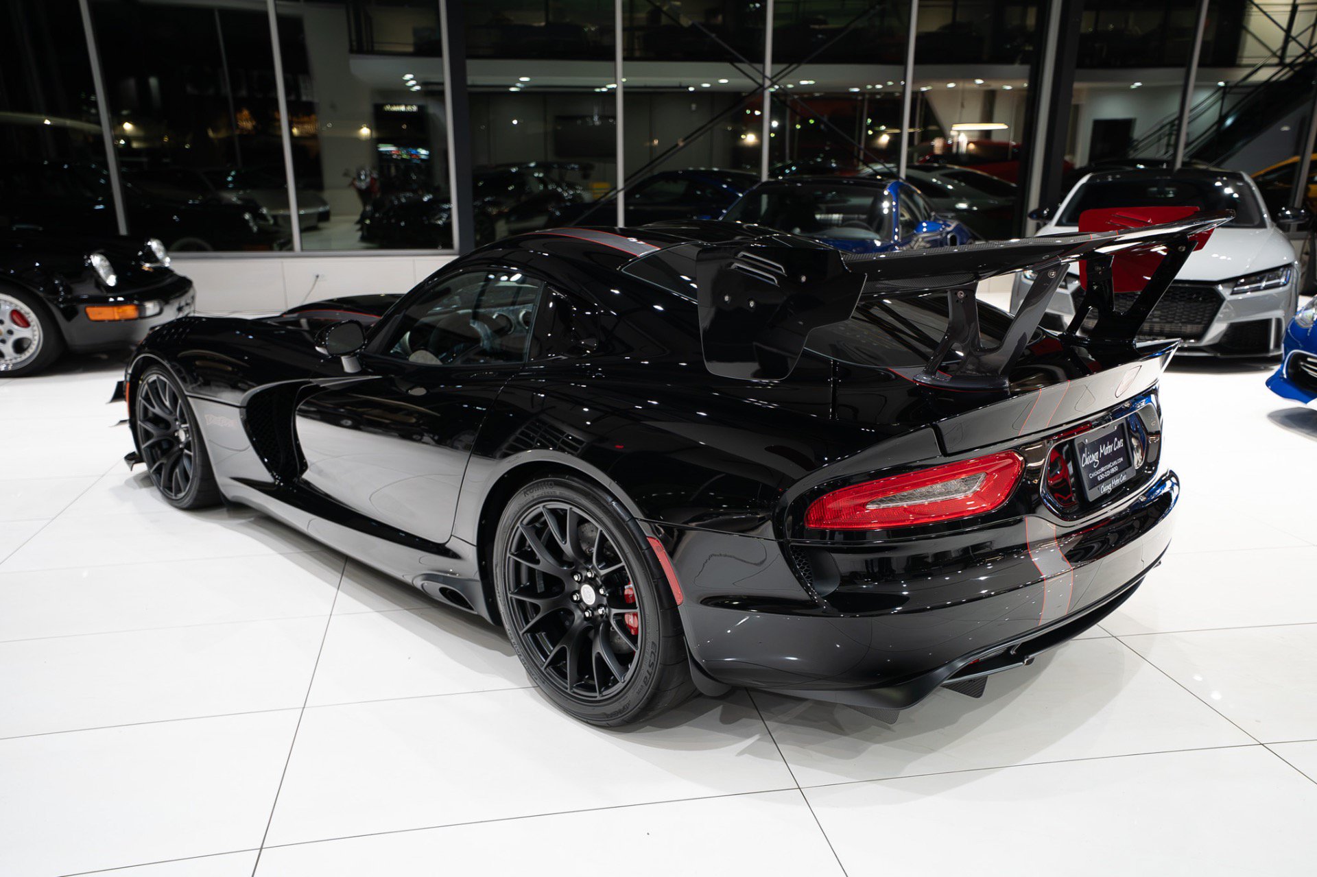 Used 2017 Dodge Viper GTC w/ ACR Package RWD image 2
