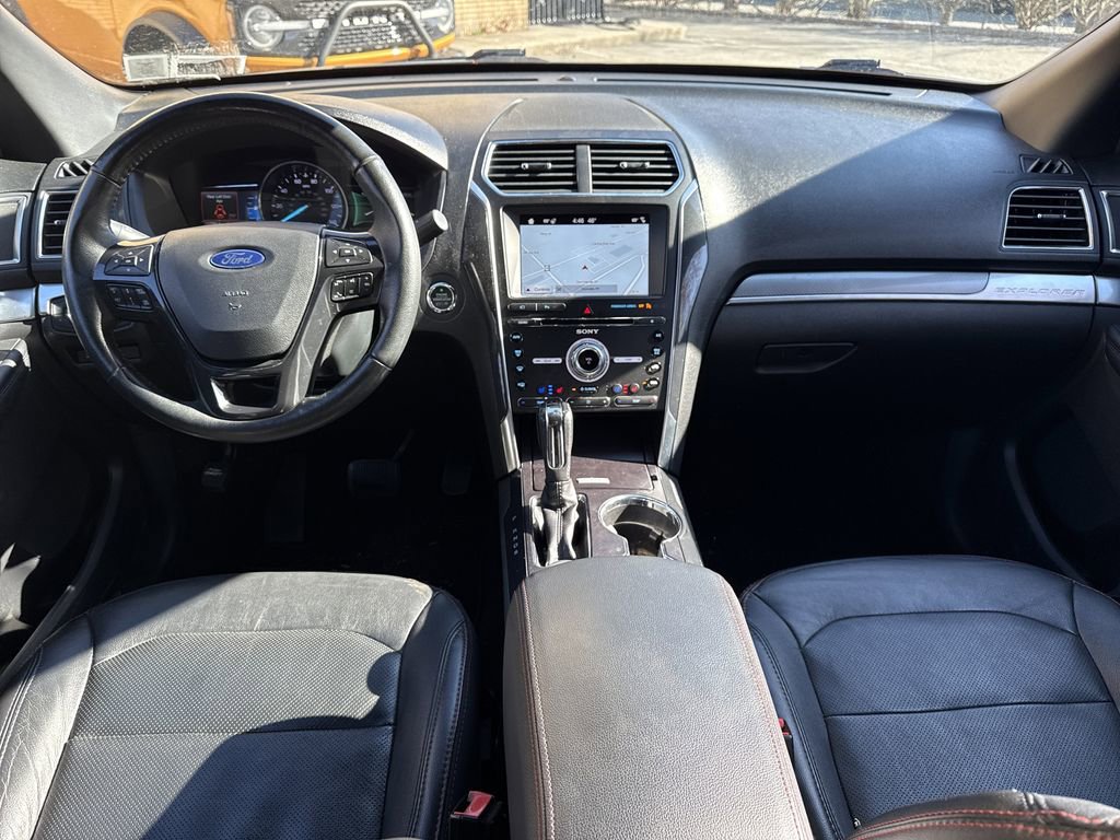 Used 2018 Ford Explorer Sport w/ Equipment Group 401A image 7