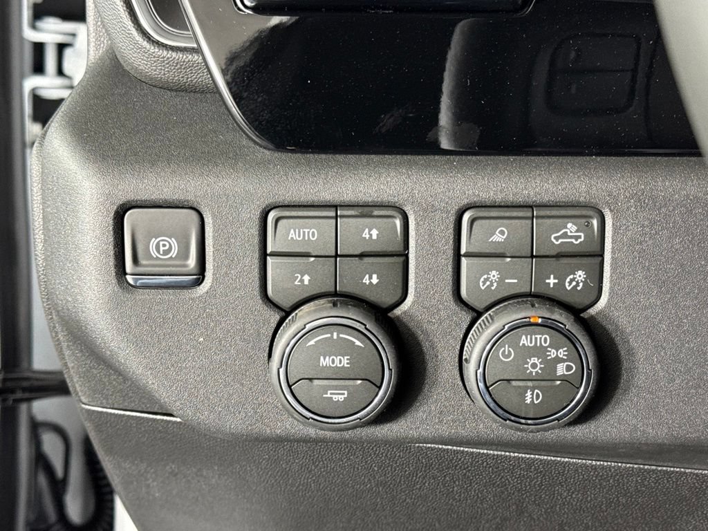 New 2026 Chevrolet Silverado 3500 LTZ w/ LTZ Plus Package AWD/4WD image 13