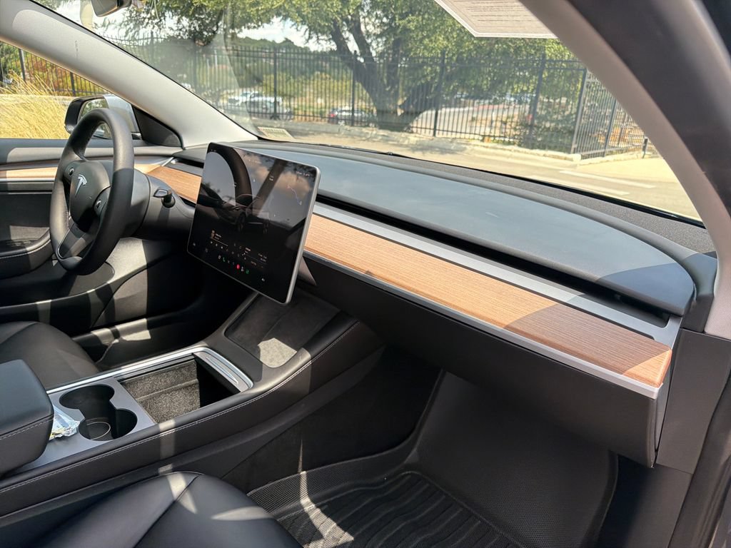 Used 2023 Tesla Model 3 Standard Range RWD image 38