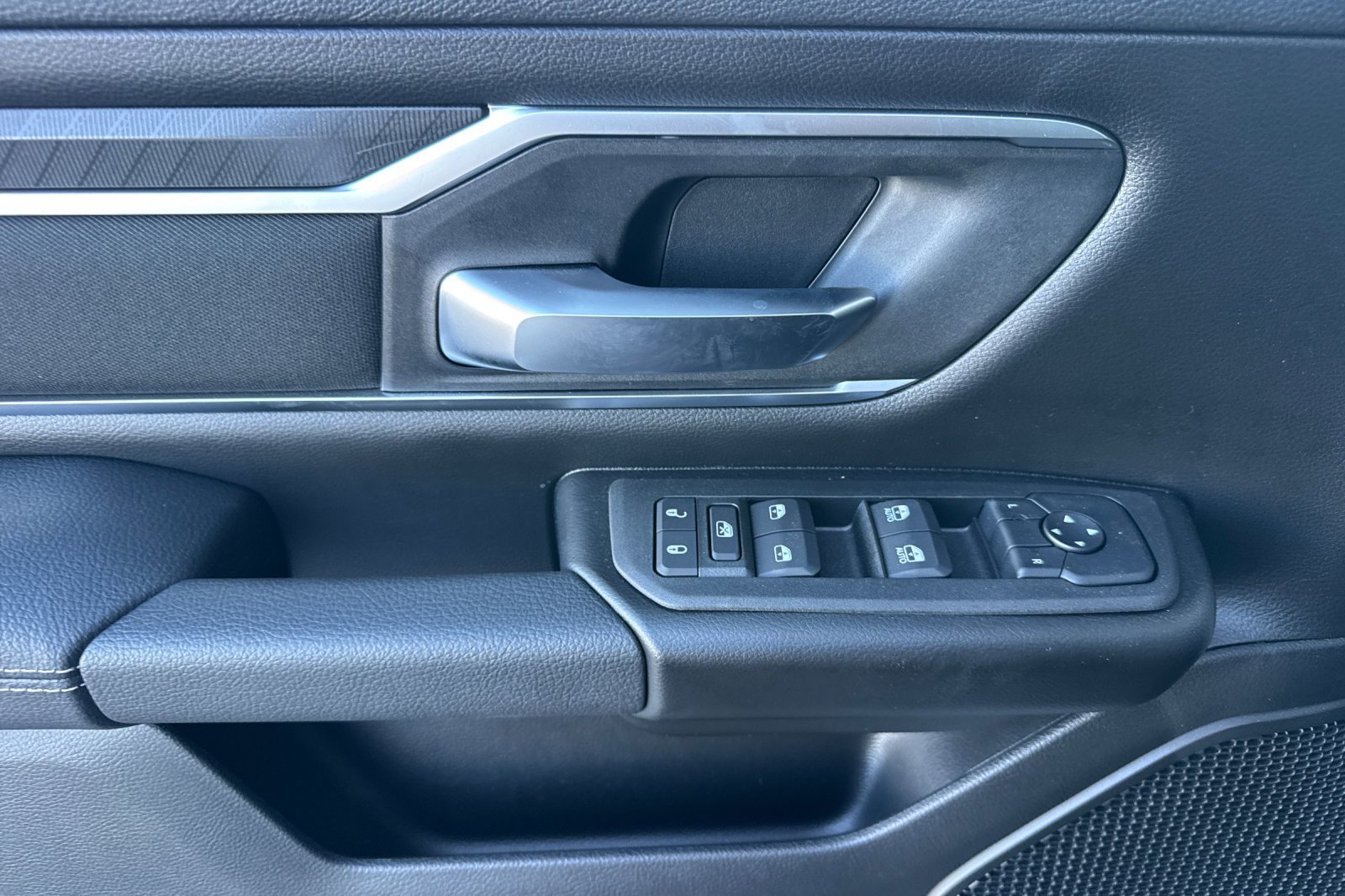 New 2027 RAM 1500 2WD Quad Cab image 10