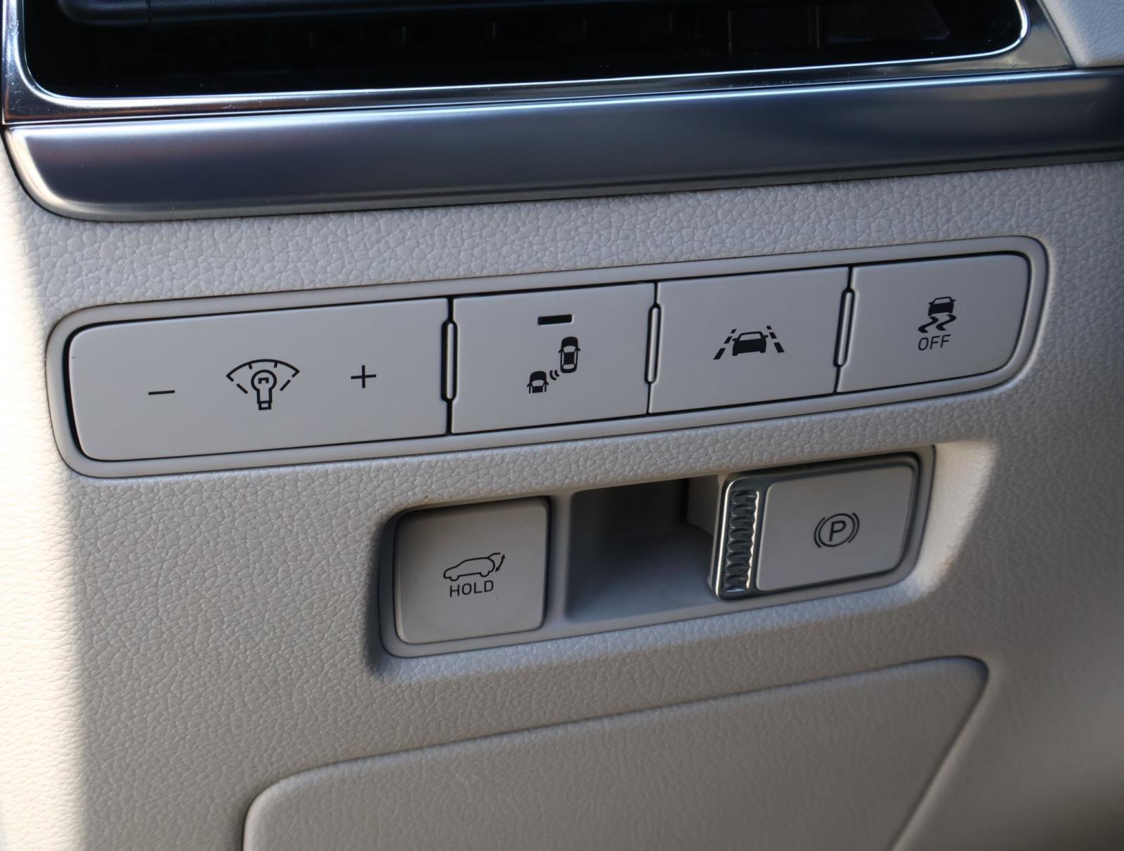 Used 2022 Hyundai Palisade Calligraphy w/ Cargo Package image 25