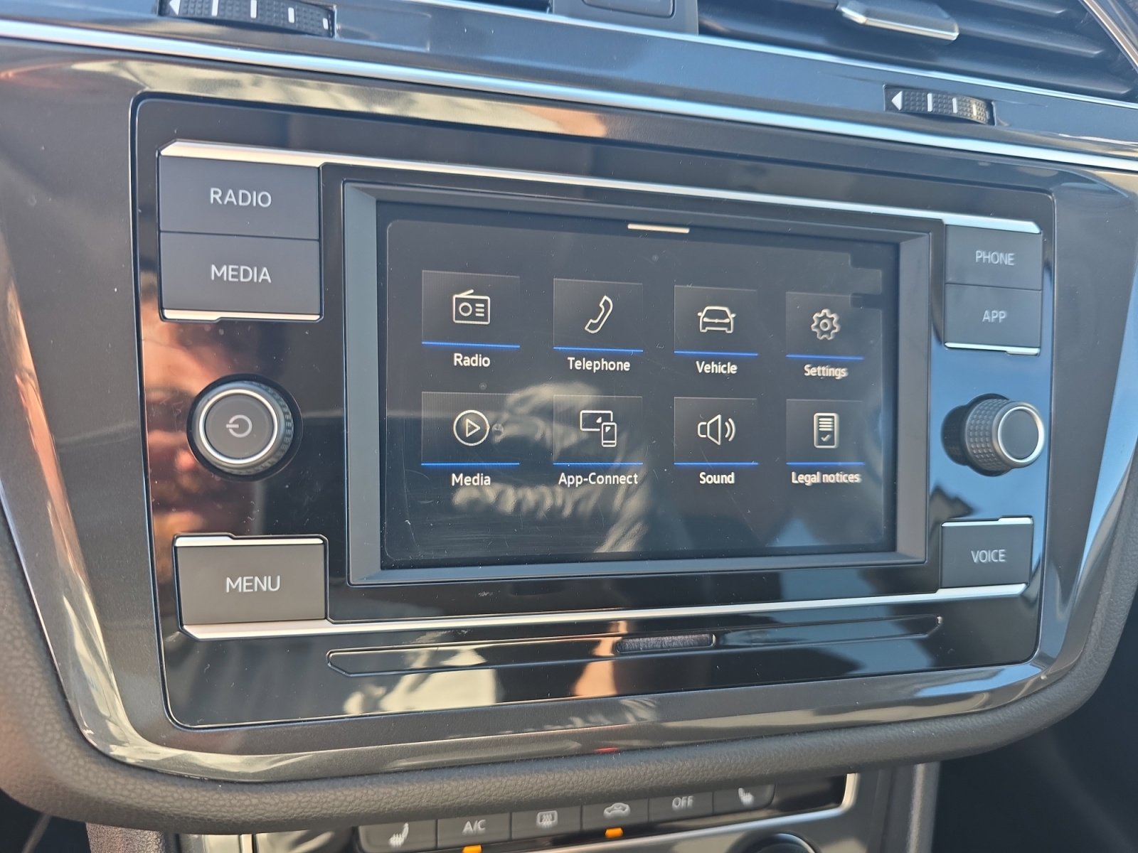 Certified 2023 Volkswagen Tiguan S image 28