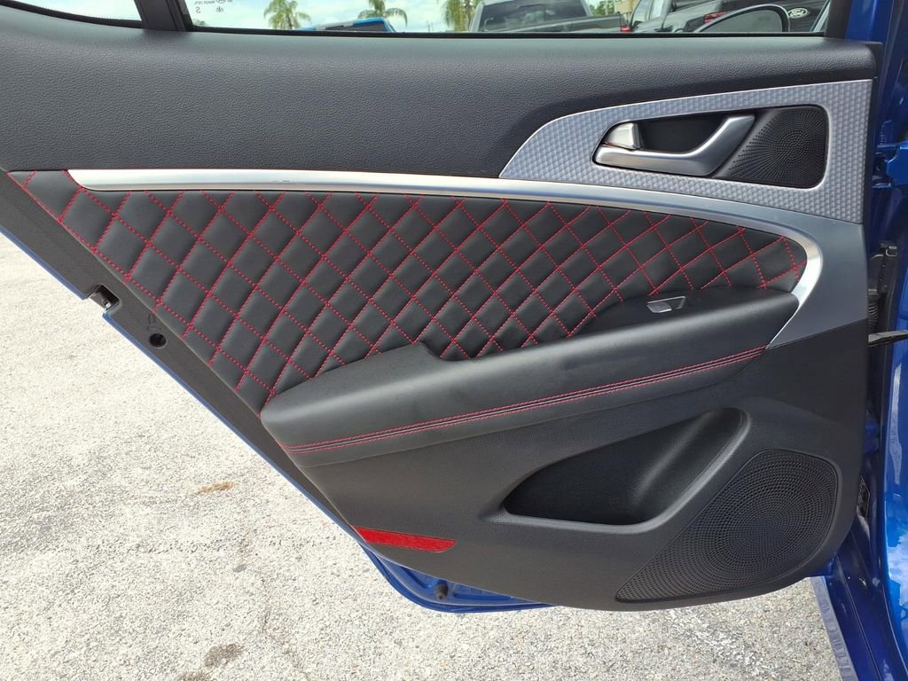 Used 2022 Genesis G70 3.3T RWD image 21