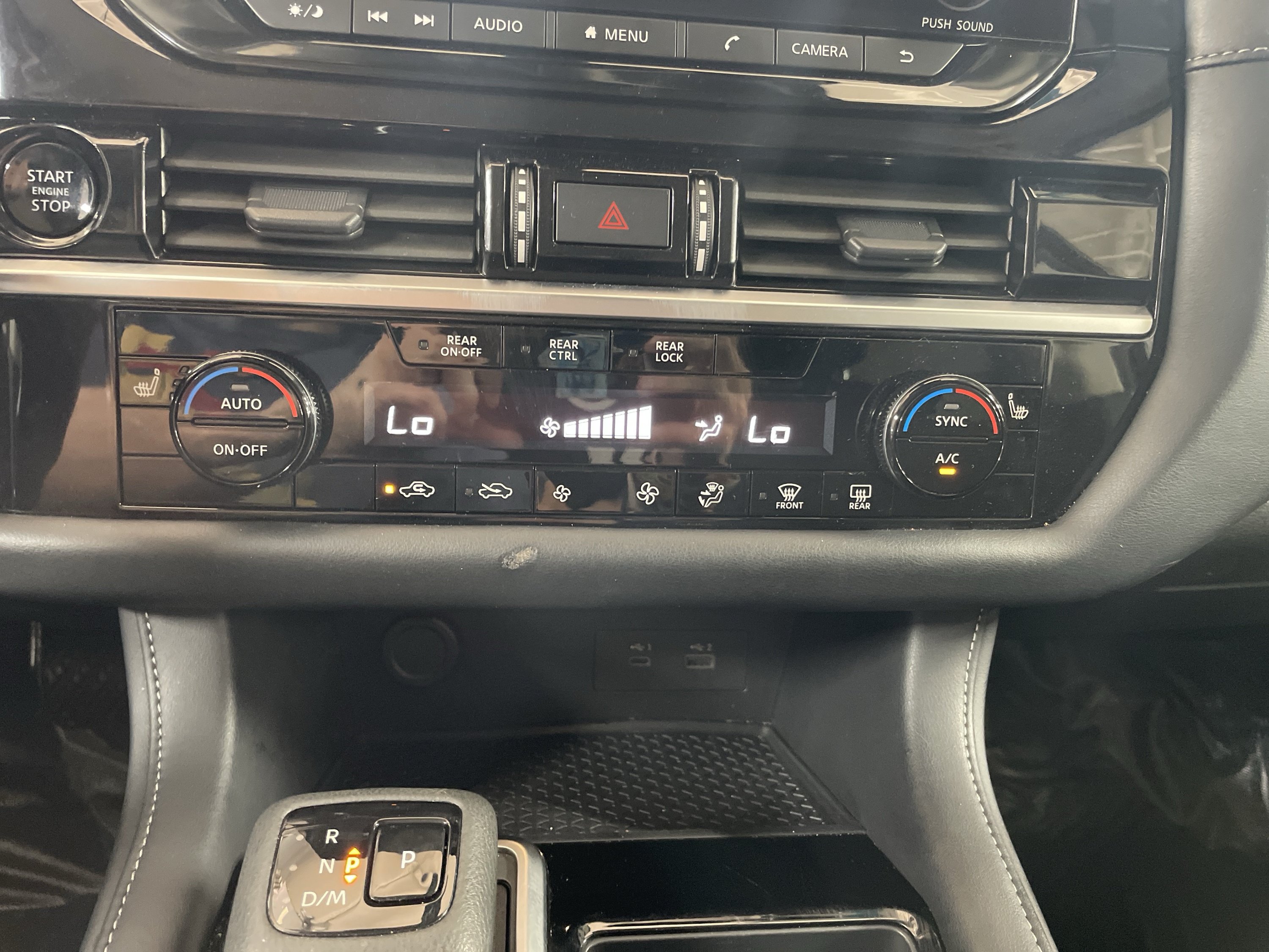 Used 2025 Nissan Pathfinder SV AWD/4WD image 23