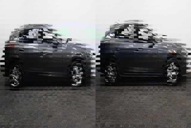 Used 2015 MAZDA MAZDA3 i Sport image 3