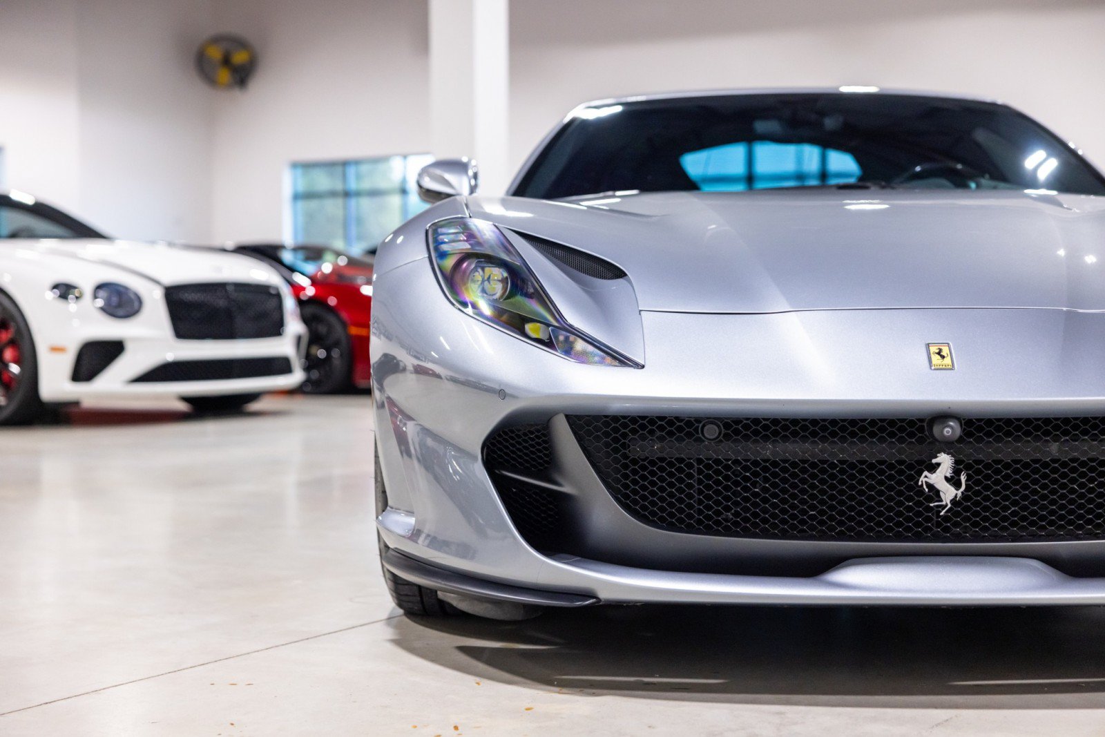 Used 2019 Ferrari 812 Superfast RWD image 20