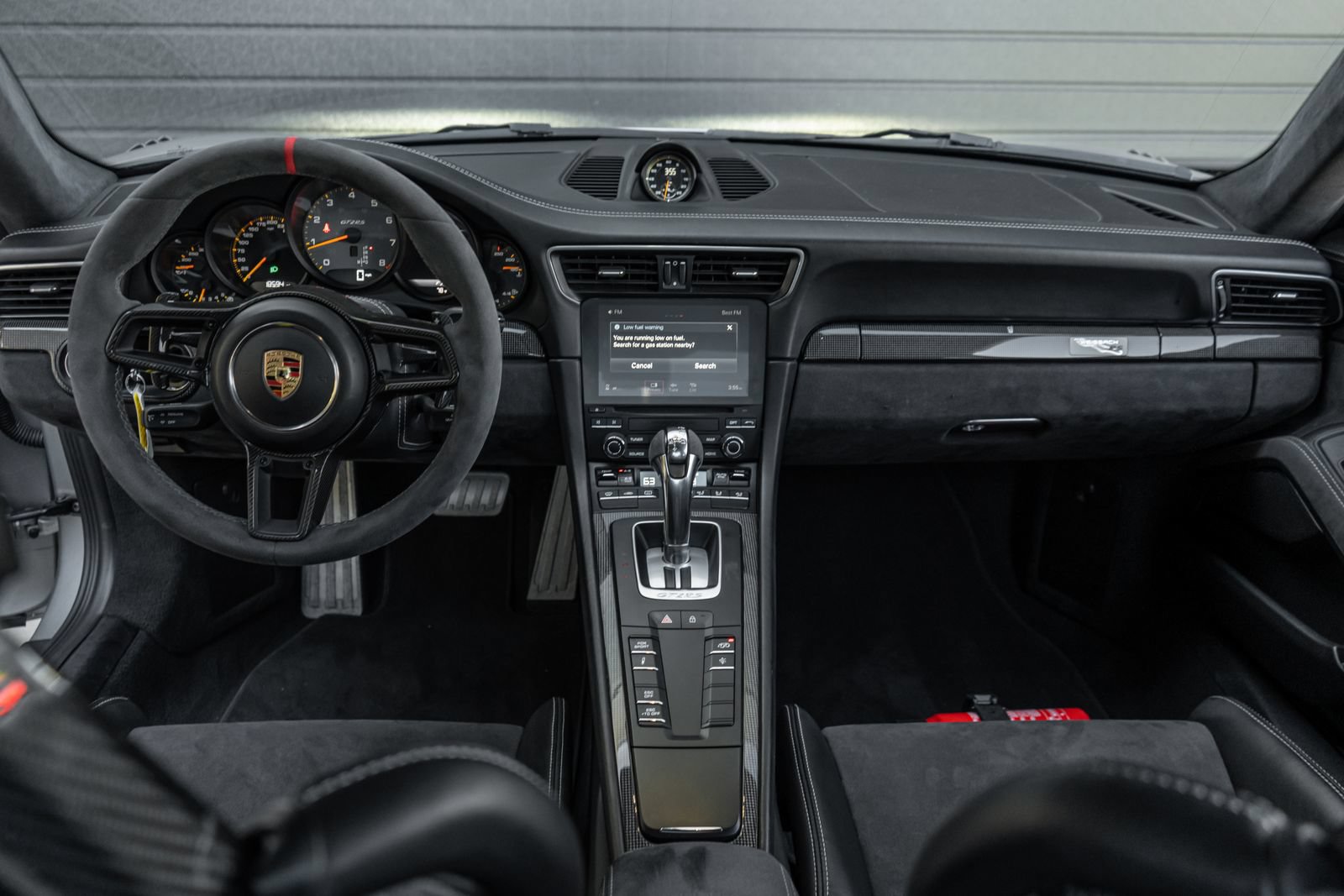 Used 2019 Porsche 911 GT2 RS RWD image 4