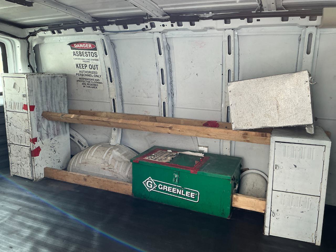 Used 2016 Chevrolet Express 2500 image 18