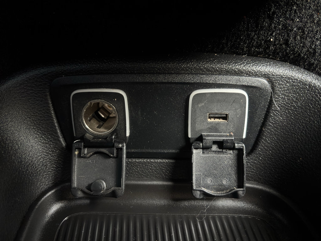 Used 2018 Chrysler Pacifica Touring-L w/ Premium Audio Group image 24