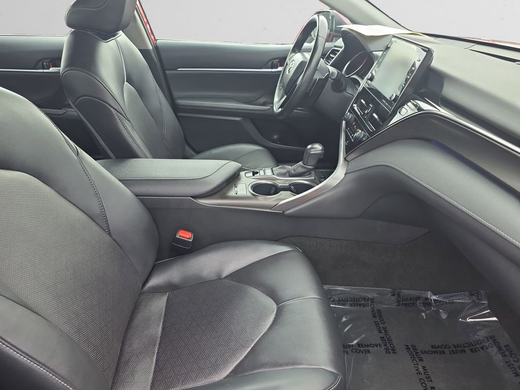 Used 2023 Toyota Camry XSE image 16