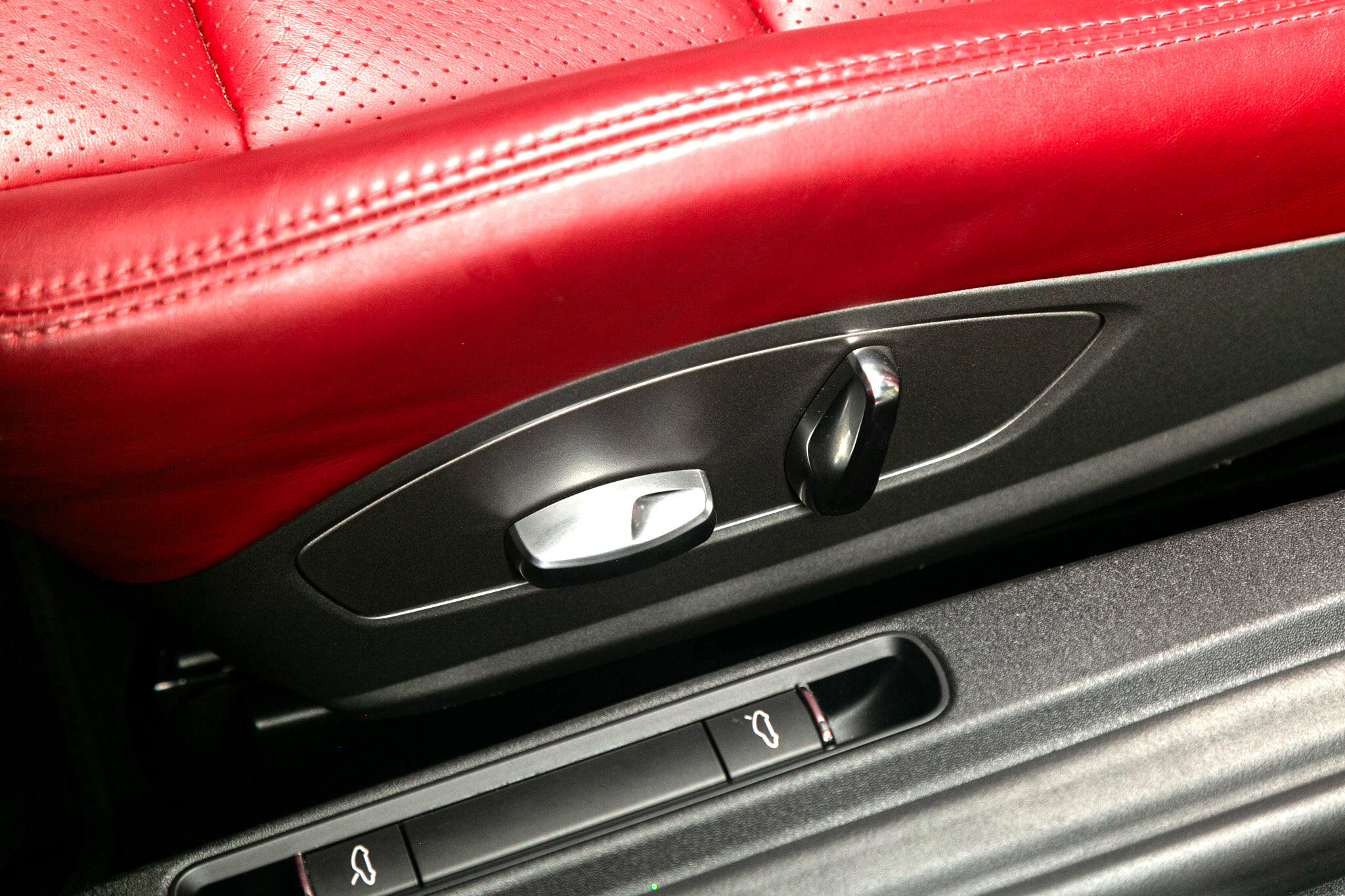 Used 2017 Porsche 911 Carrera image 23