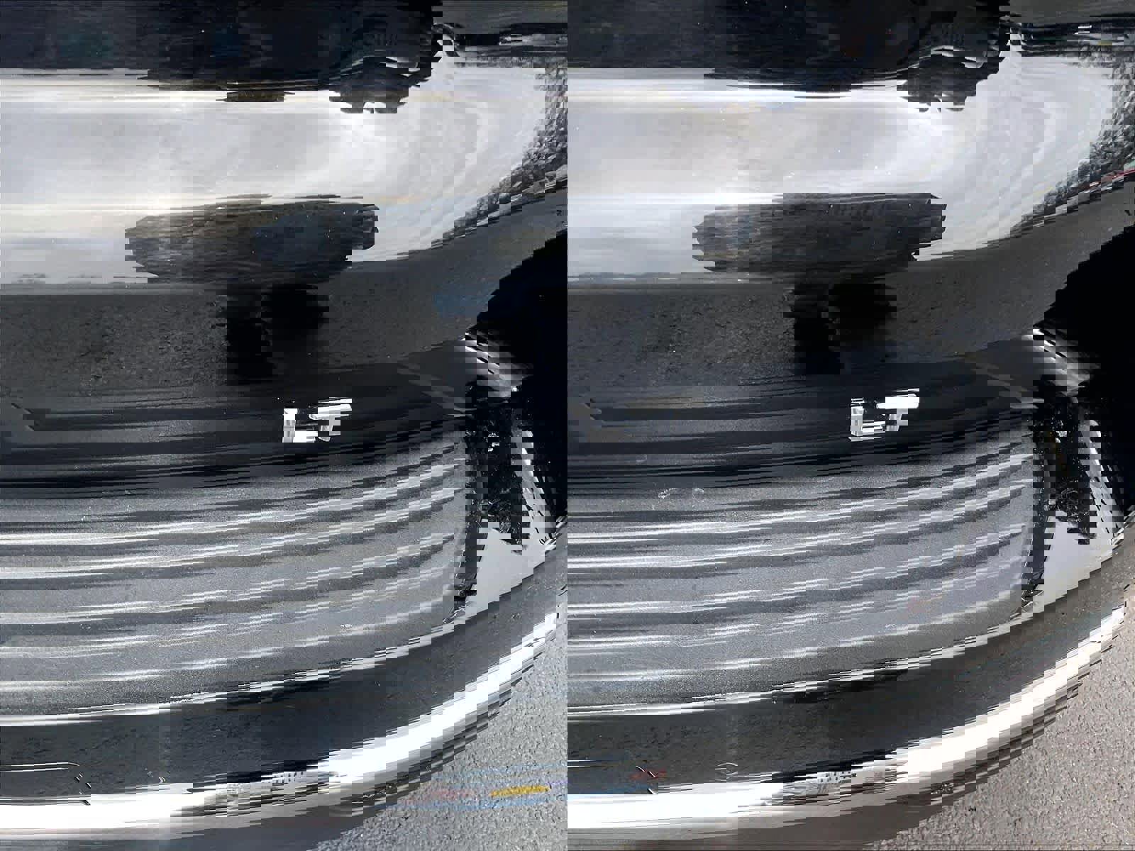 Used 2023 Chevrolet Tahoe LT w/ Luxury Package image 30