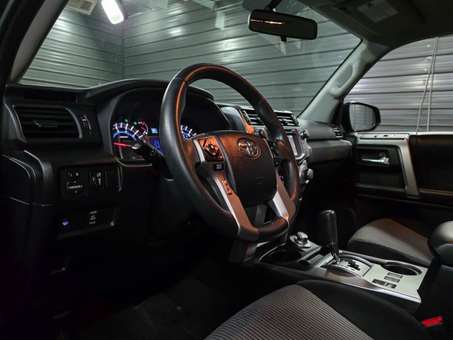 Used 2018 Toyota 4Runner SR5 w/ Wilderness Package image 10