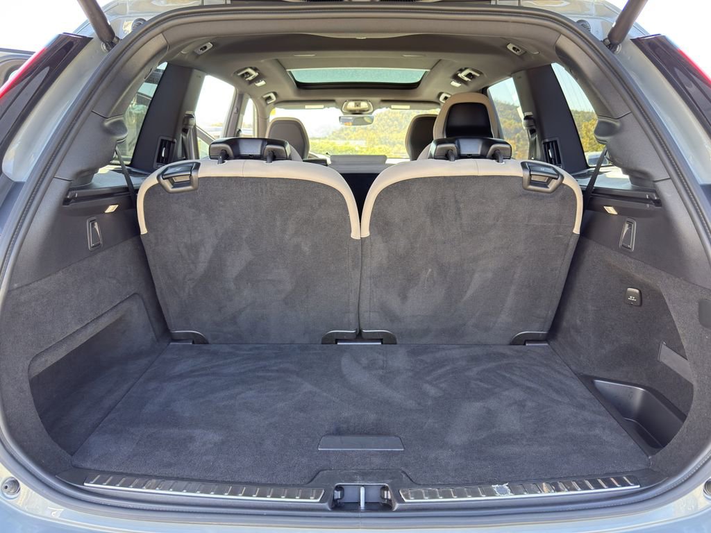 New 2026 Volvo XC90 B6 Ultra image 13