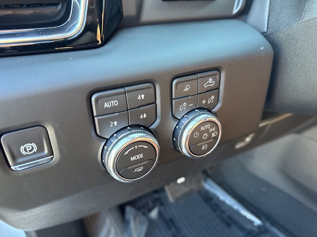New 2026 GMC Sierra 2500 Denali Ultimate image 13