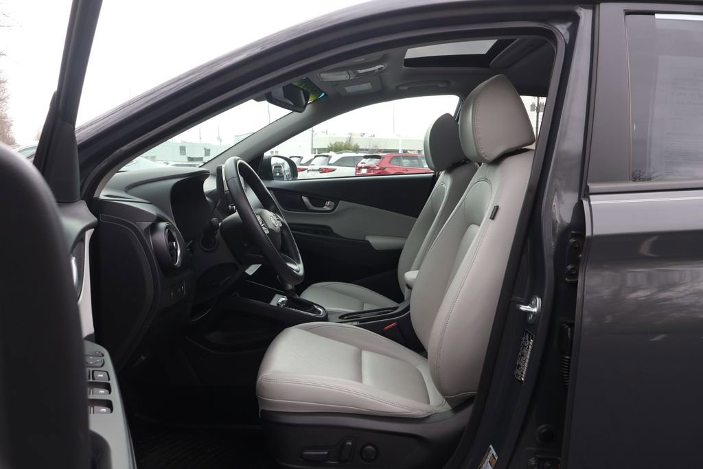 Used 2023 Hyundai Kona Limited w/ Cargo Package FWD image 32