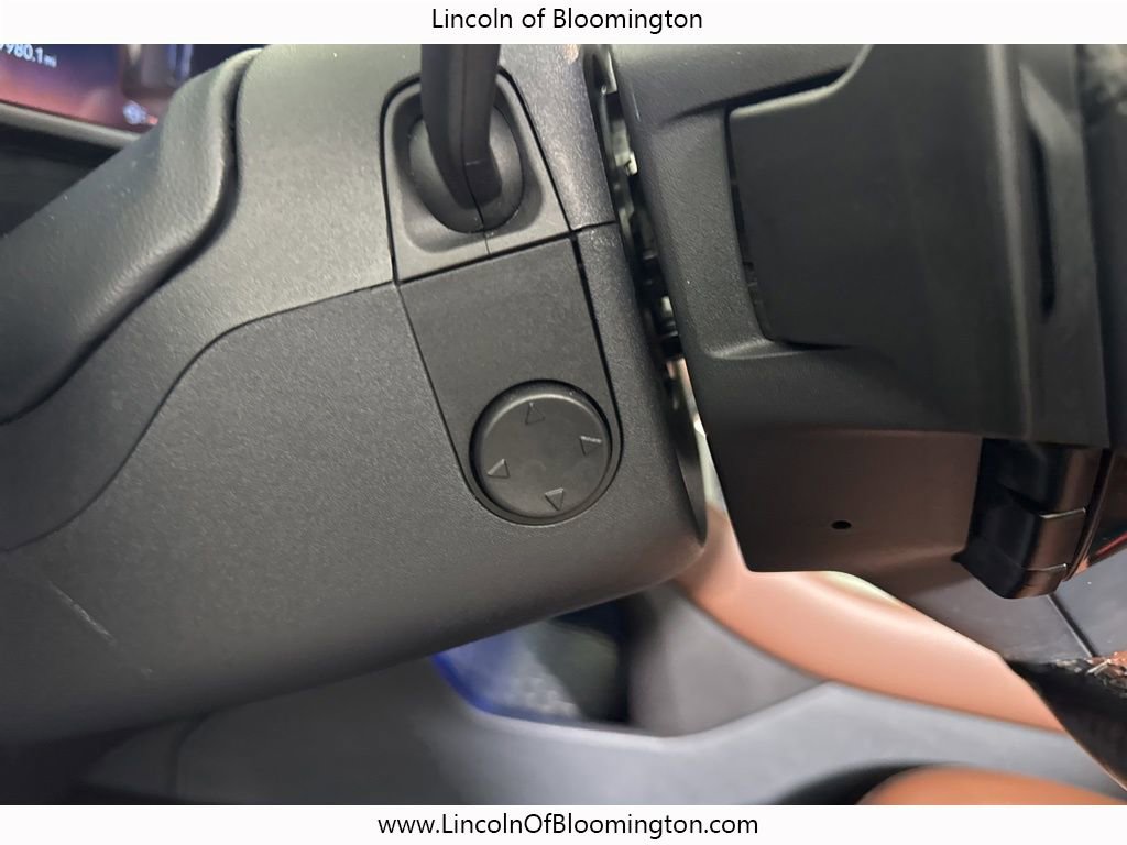 Certified 2025 Lincoln Aviator Reserve w/ Illumination Package image 29