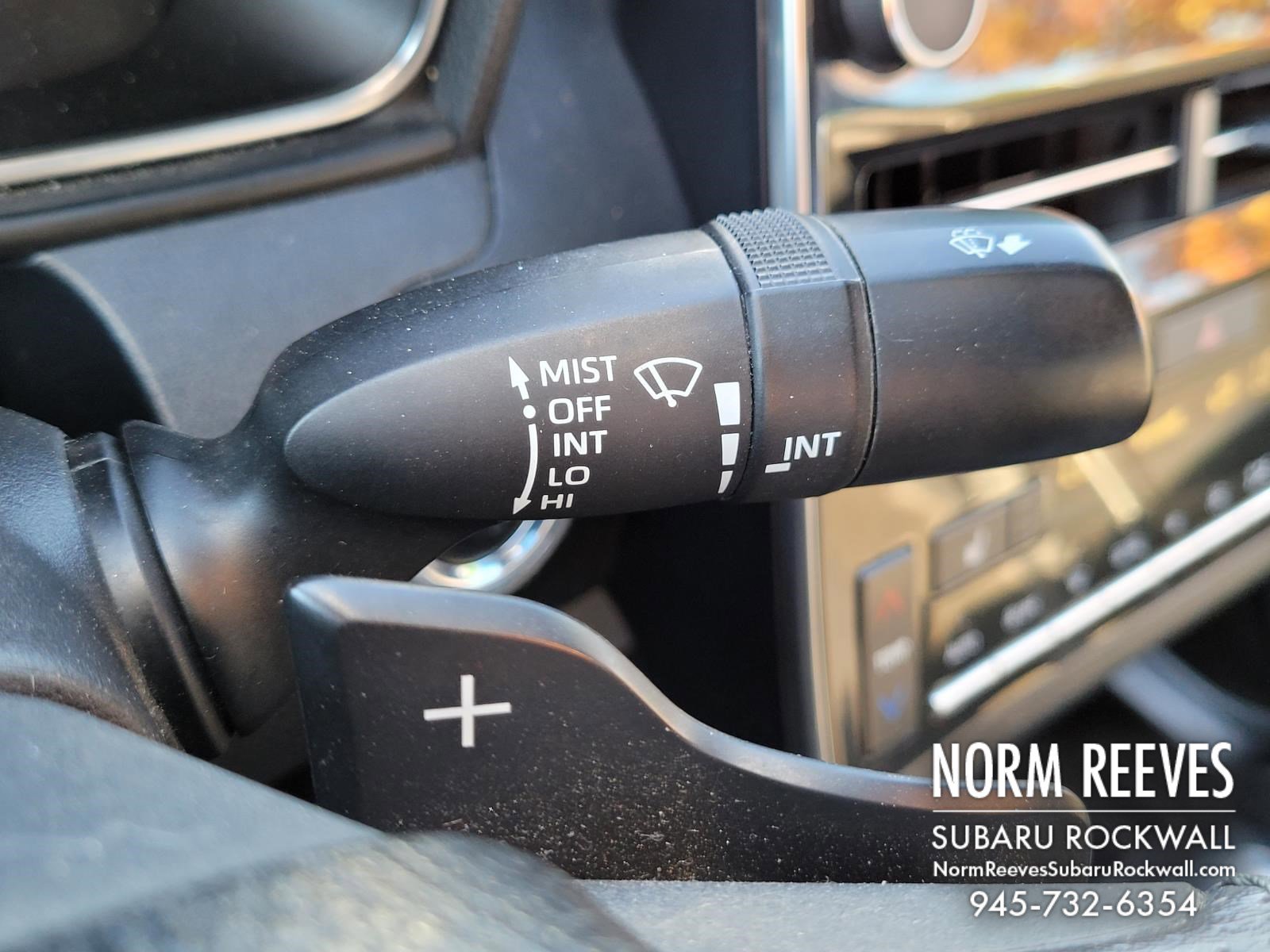 Used 2019 Toyota Avalon XSE image 33