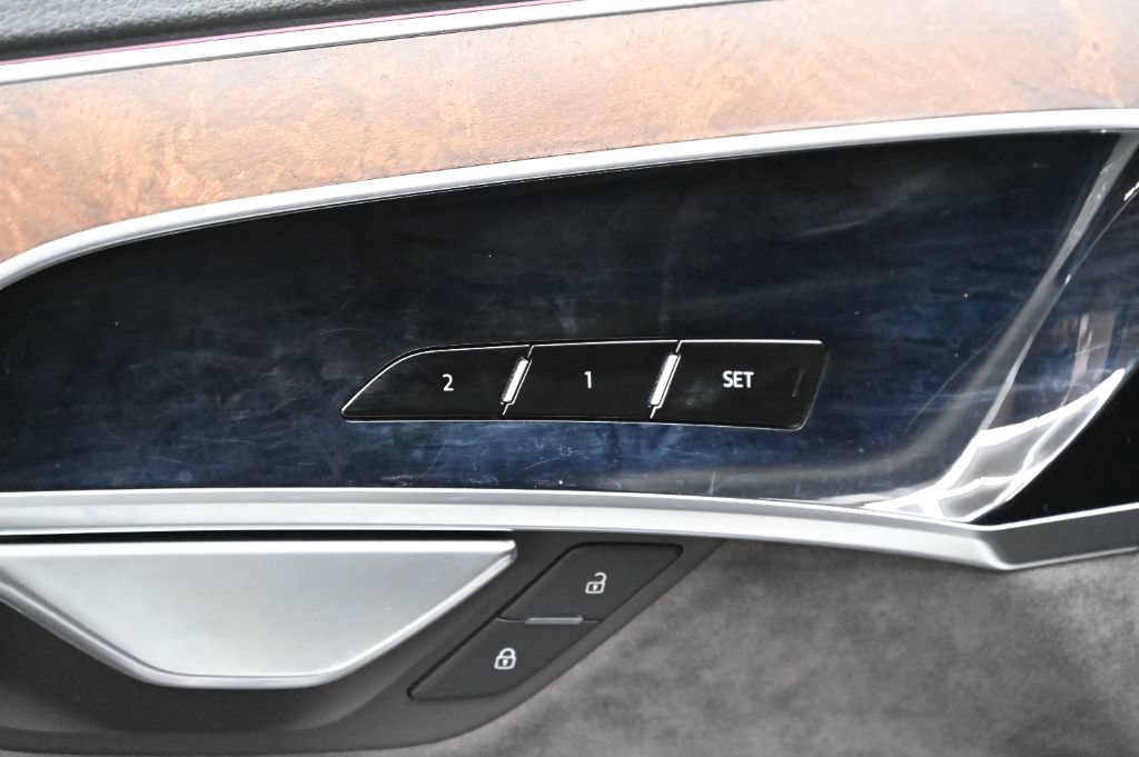 Used 2021 Audi A8 L 3.0T AWD/4WD image 16
