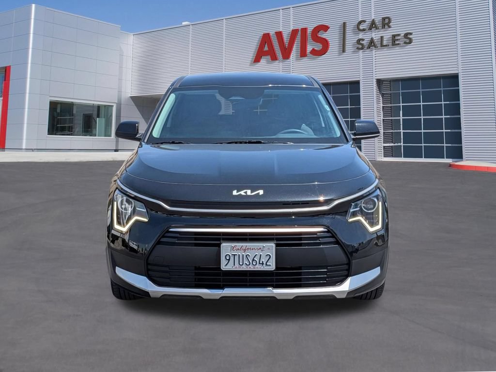 Used 2025 Kia Niro LX FWD image 2