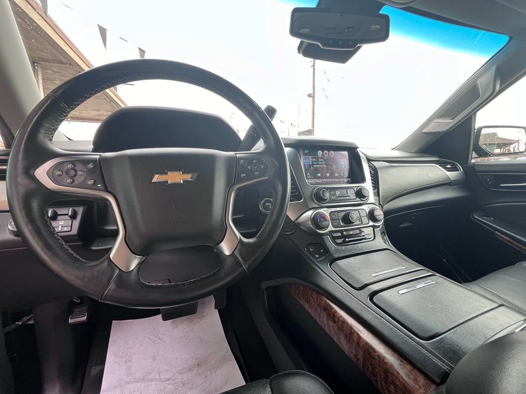 Used 2015 Chevrolet Suburban LTZ image 10