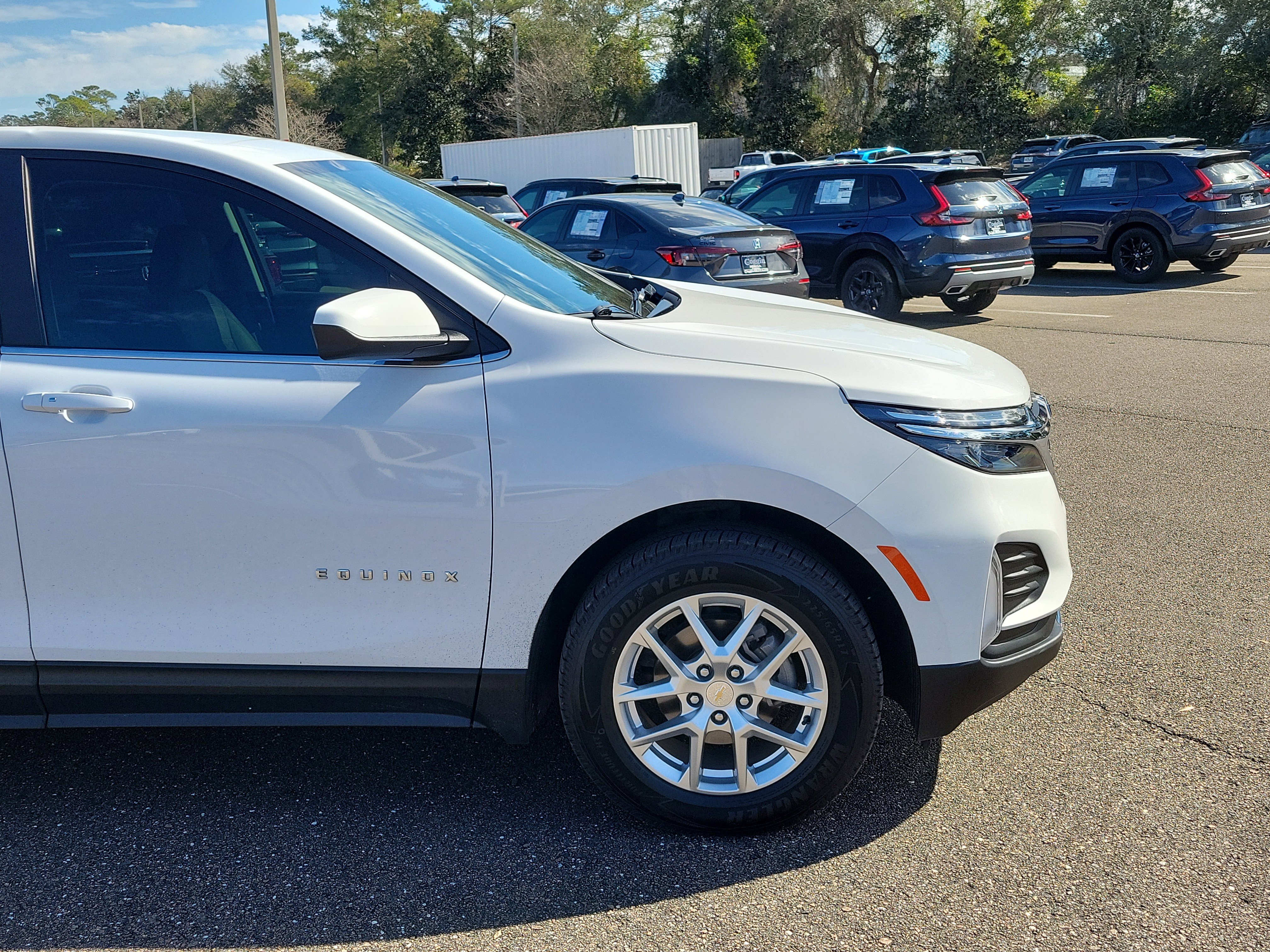 Used 2022 Chevrolet Equinox LT image 8